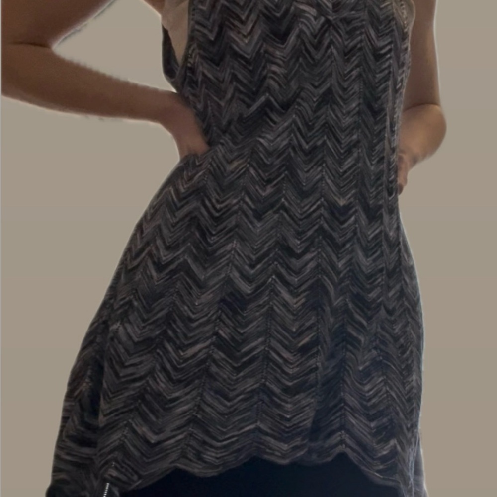 Chevron Pattern Sleeveless Top
